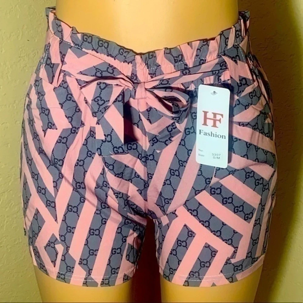Monogram color way and tie-front lShorts with Pockets - Picture 2 of 4
